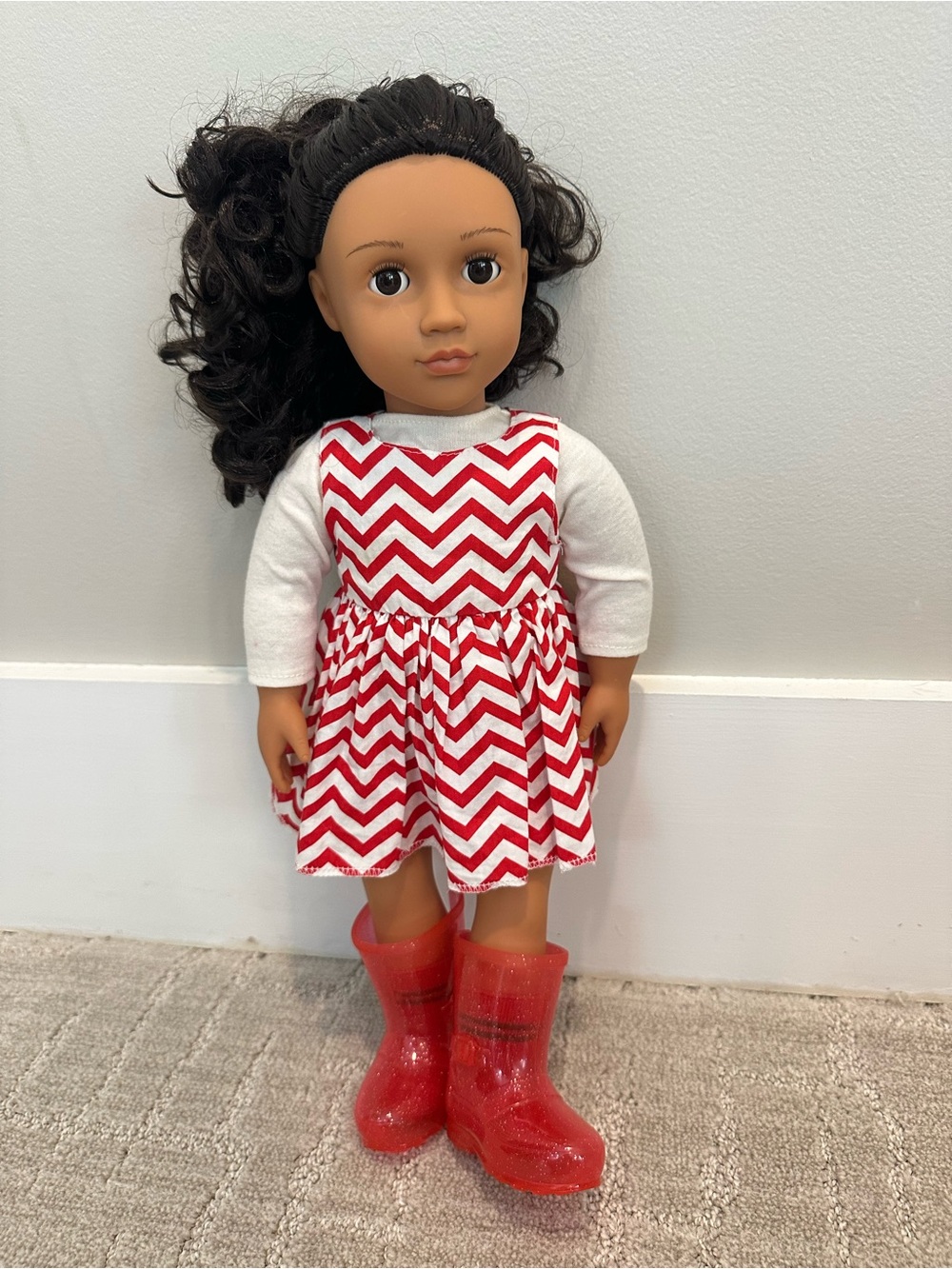 Our Generation doll - Picture 2 of 5
